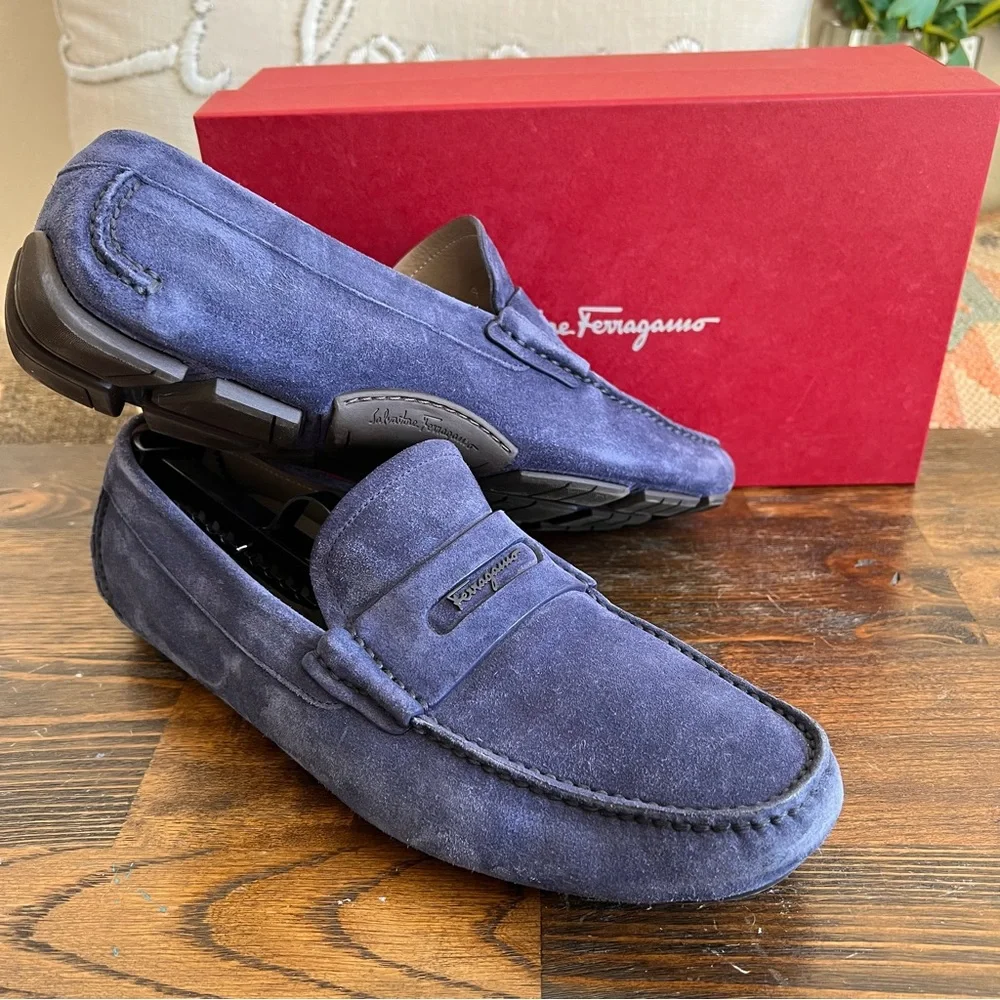 Salvatore Ferragamo NEWTON Blue Suede Driving Loafers US9 E (Display Shoes)